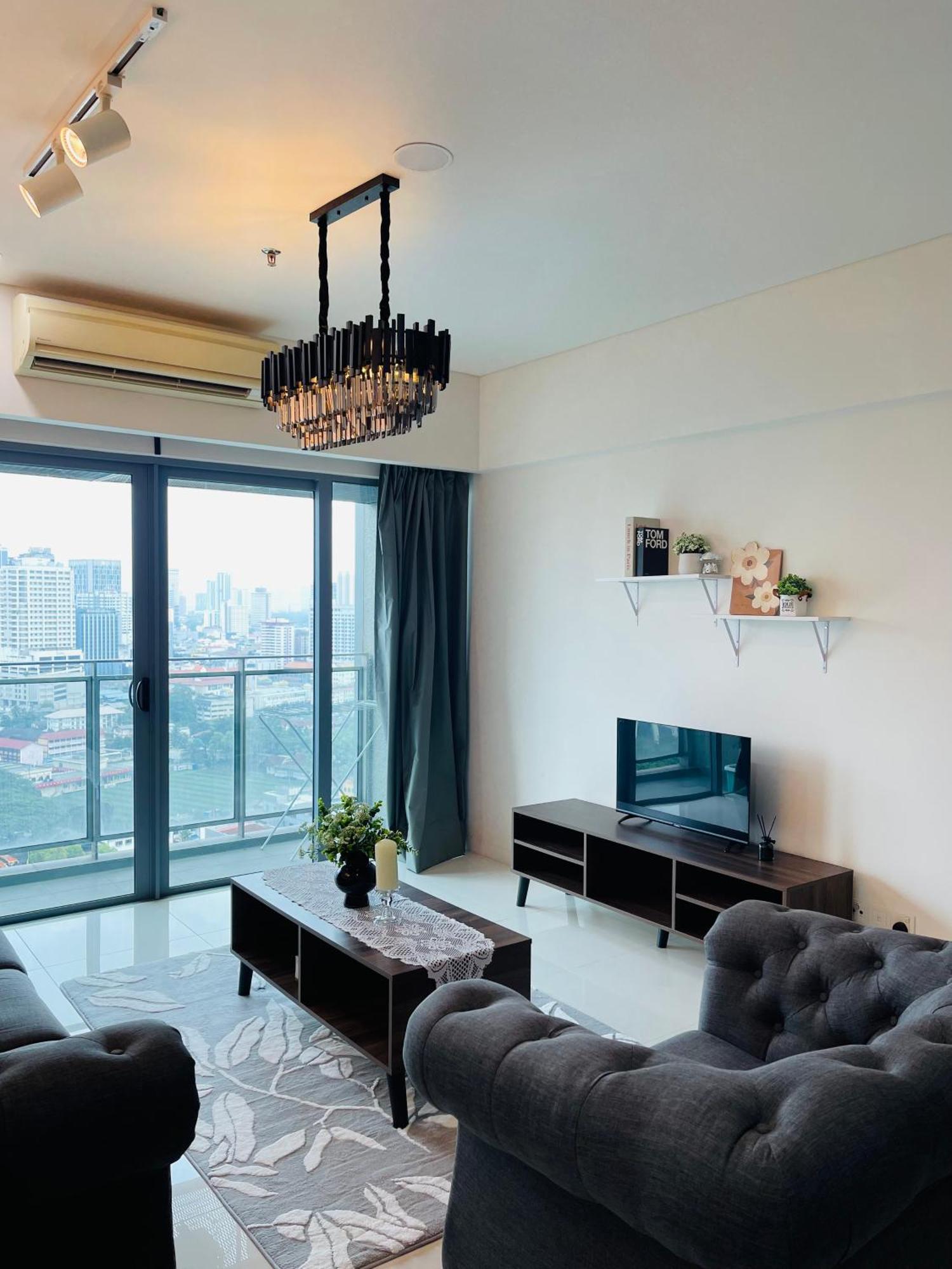 Summer Suites Klcc By Impexia Kuala Lumpur Exterior foto